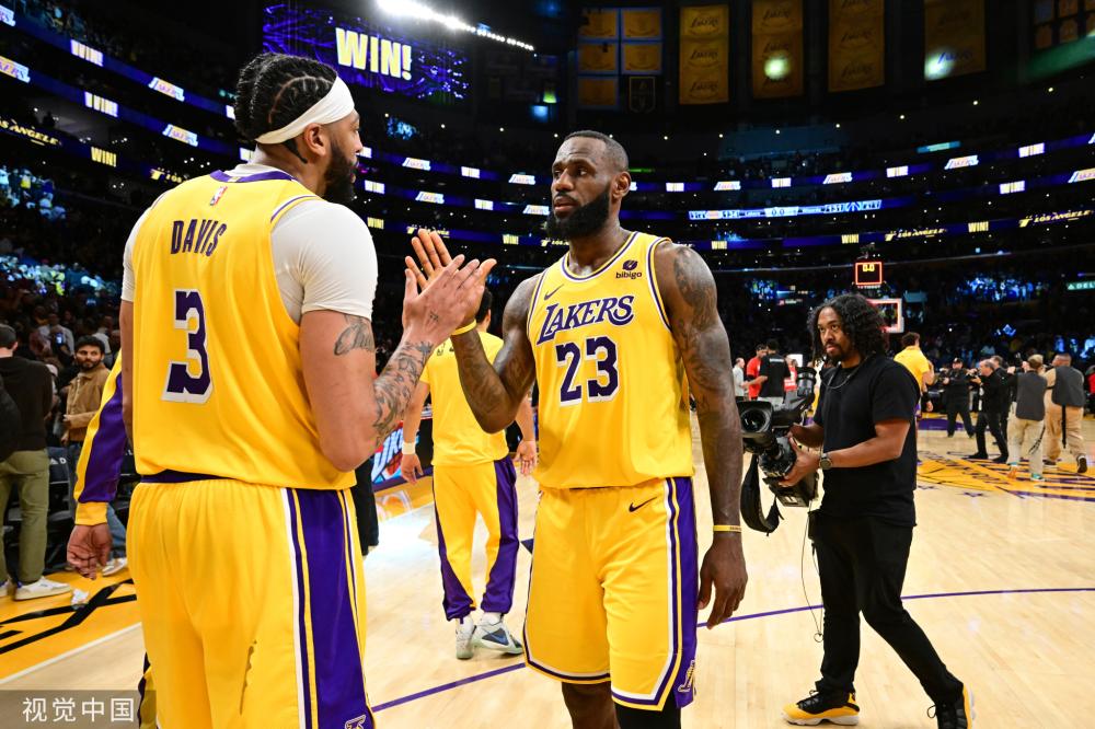 英超-奥纳纳离谱脱手送大礼 曼联主场不敌布莱顿.