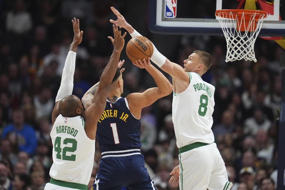 在防守端有 在防守端有