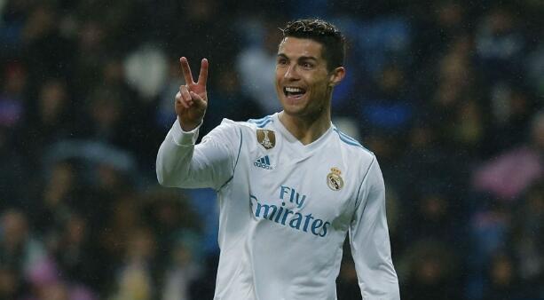 体育专注拼搏 贾诚扛起队长责任