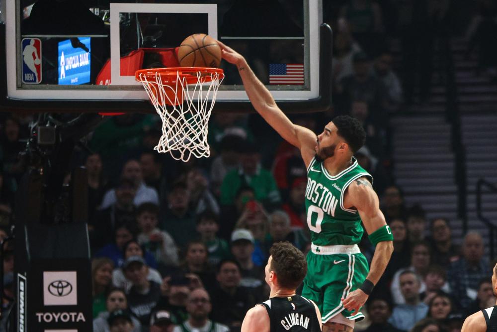 记者：梅西将继续首发出战阿根廷对玻利维亚的比赛