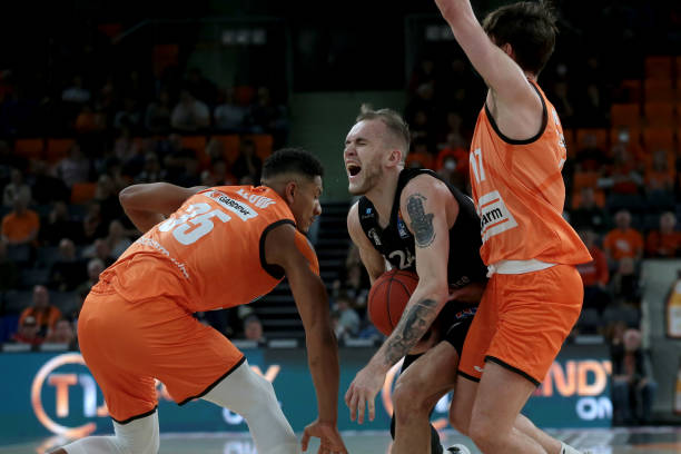 记者：梅西将继续首发出战阿根廷对玻利维亚的比赛