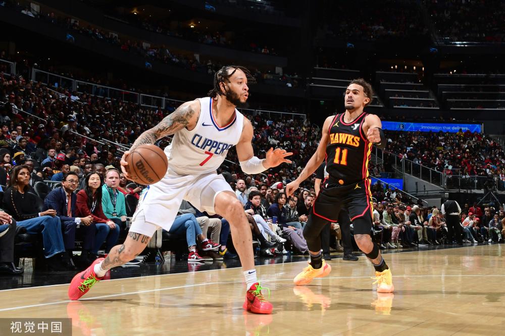 体育中超：继续领跑 上海海港1-0南通支云