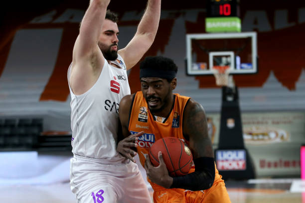 京多安放弃合同回曼城，三赢交易为什么引起了“欠薪”争议？